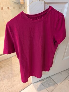 Lululemon Love Crew Shirt Size 6